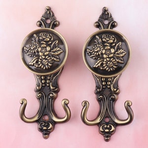 Antique Bronze Wall Hook Vintage Wall Hanger Flower Wardrobe Hook Metal Cloth Coat Hat Hanger Purse Wall Hooks Tieback Curtain Hook Hallway