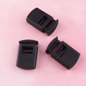 nero Plastica Stopper Cord Fine Toggle Clip Buckle doppio foro Tappo cavo lock per maschera spogliarellista Shoelace Sportswear Accessori cavo corda cavo