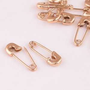 20pcs 21×7mm safety pin earring,pale gold Plated shawl pin,minimalist safety pin earring,small safety pin,Statement Modern  Earring Finding