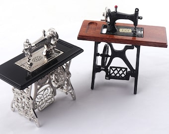 Miniature Sewing Machine Model Vintage Sewing Machine dollhouse Decorations Miniature Furniture  as Exquisite Birthday and Christmas Gifts