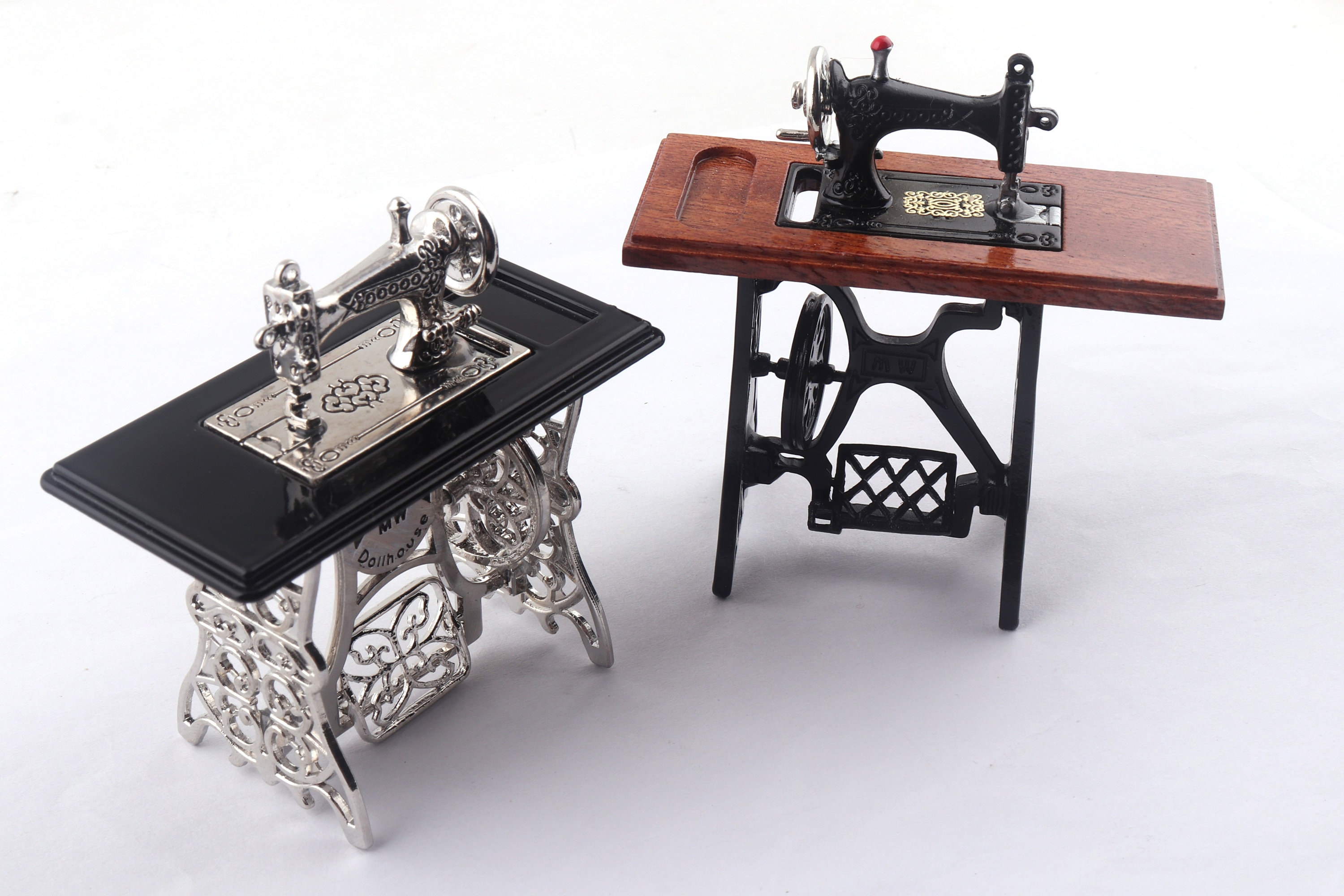 Miniatuur naaimachine model vintage naaimachine dollhouse decoraties miniatuur meubels als prachtige verjaardag en kerst geschenken