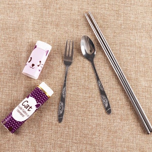 Portable tableware chopsticks,Chinese Japanese sushi chopsticks,Four-piece suit chopsticks soup spoon fork box,cute cat suit chopsticks