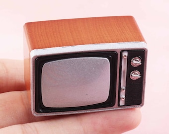 1pcs Dollhouse Miniature TV,Mini decoration for dollhouse,Dollhouse TV,Wood and Retro TV Model Miniature dollhouse accessories 1/12 Scale