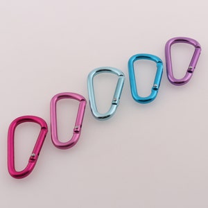 Colors Aluminum Carabiner Blue Carabiner Clips Carabiner Gated Spring Snap Key Chains Shaped Key Ring Carabiner Clasp Carabiner Key Ring