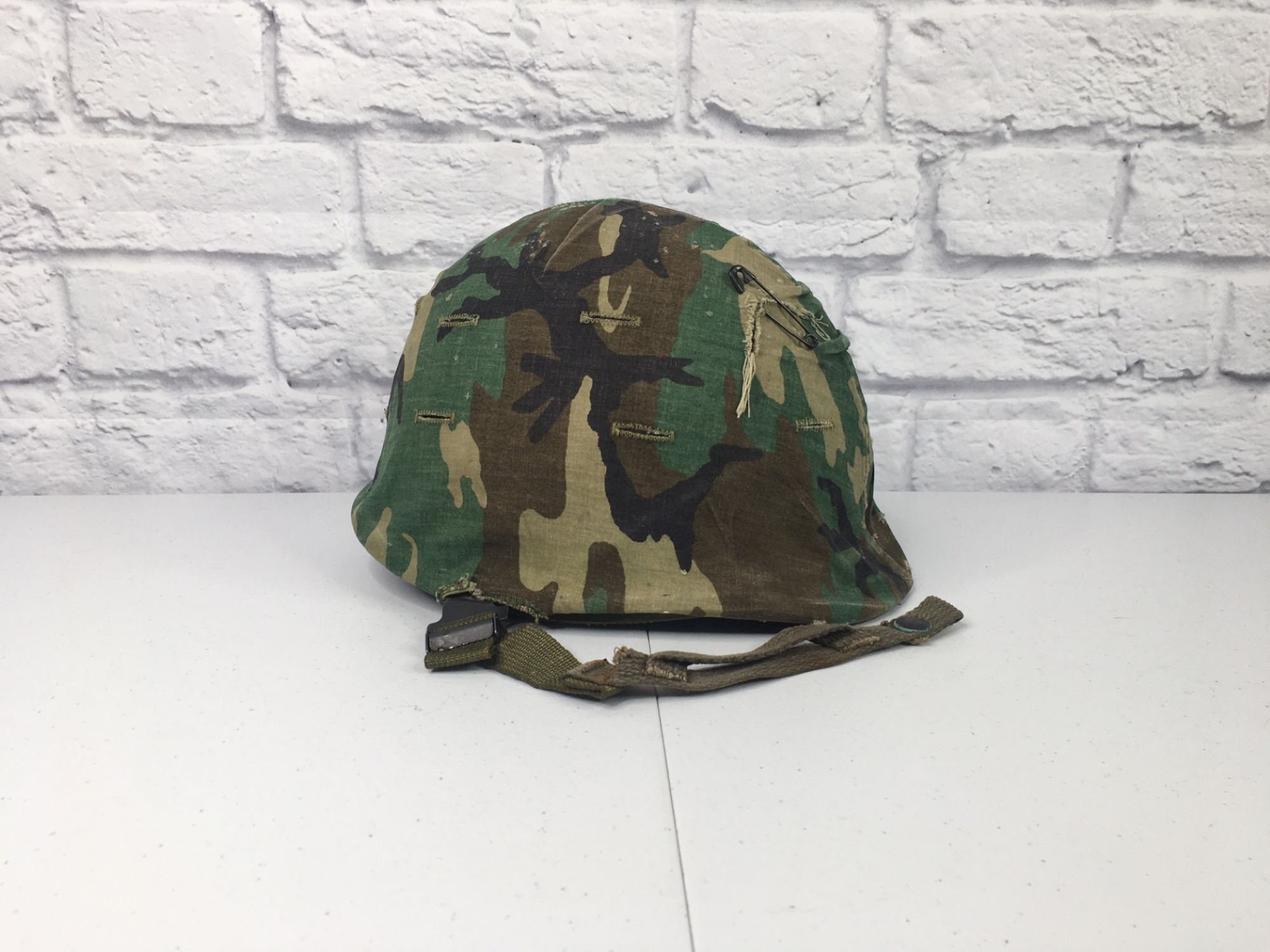 The History of the Steel Helmet　軍用　ヘルメット The History of the Steel Helmet 軍用 ヘルメット 本