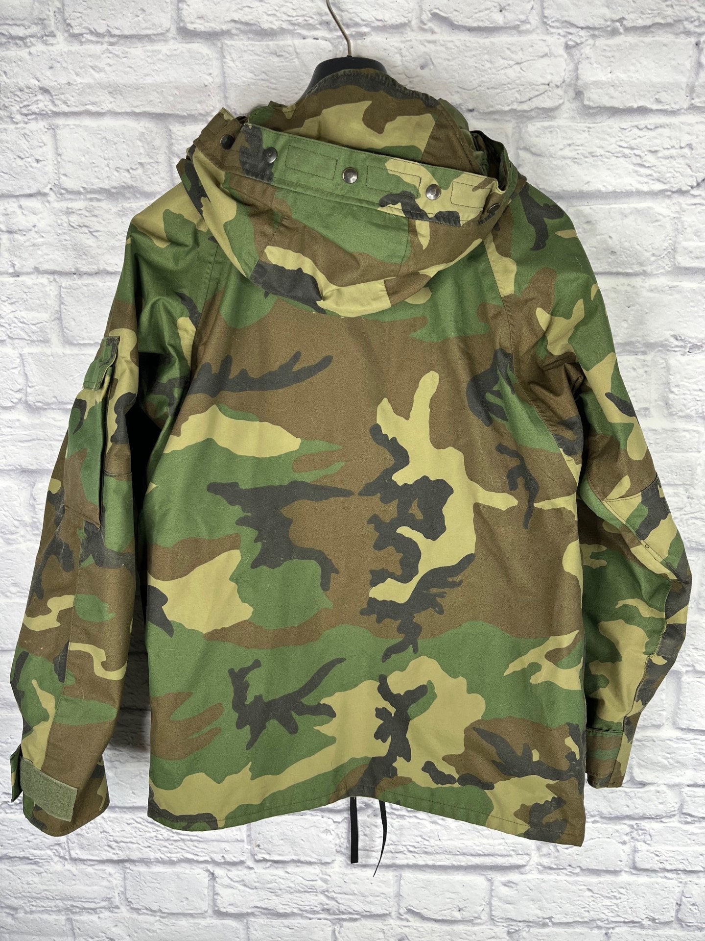 U.S. Military Woodland Gore-tex Parka Size: Small - Short #1 U.S. Military Woodland Gore-tex Parka Size: Small - Short #1