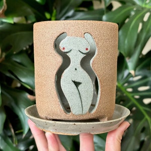 Woman Body Unglazed Beige Ceramic Orchid Planter Pot Pottery with Holes and Optional Saucer