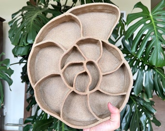 Handgemachte Nautilus Ammonit Unglasiertes Beige Keramik Steinzeug Keramik Tablett für kleine Gegenstände