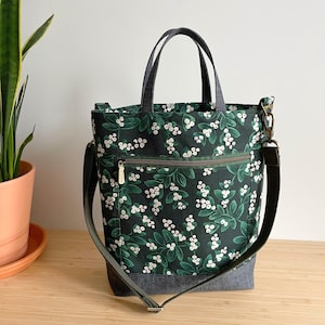 ショルダーバッグ・ポシェット VVV Square Quilting Tote Crossbag BFK122 IMG_4891.heic?v=1734563462&