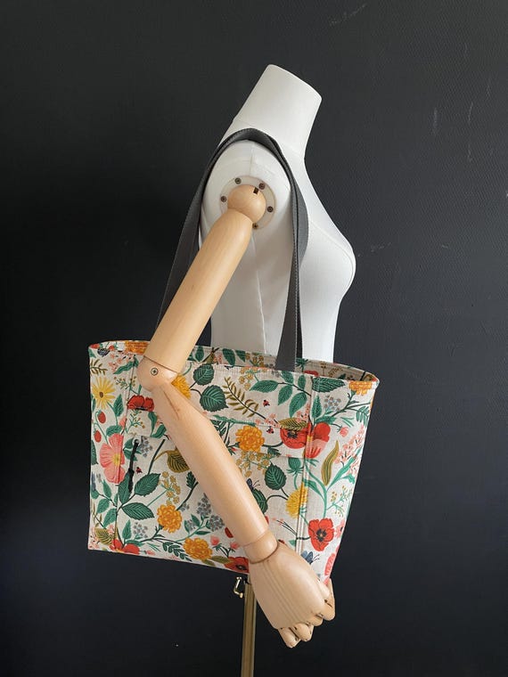 【ＳＯＬＰＲＥＳＡ】ソルプレーサ　ＮＹＬＯＮ　ＱＵＩＬＴＩＮＧ　ＴＯＴＥＢＡＧ Quilting Tote Bag: M Size – Solpresa