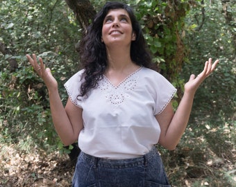 Vintage 70's white cotton sleeveless top with eyelet details