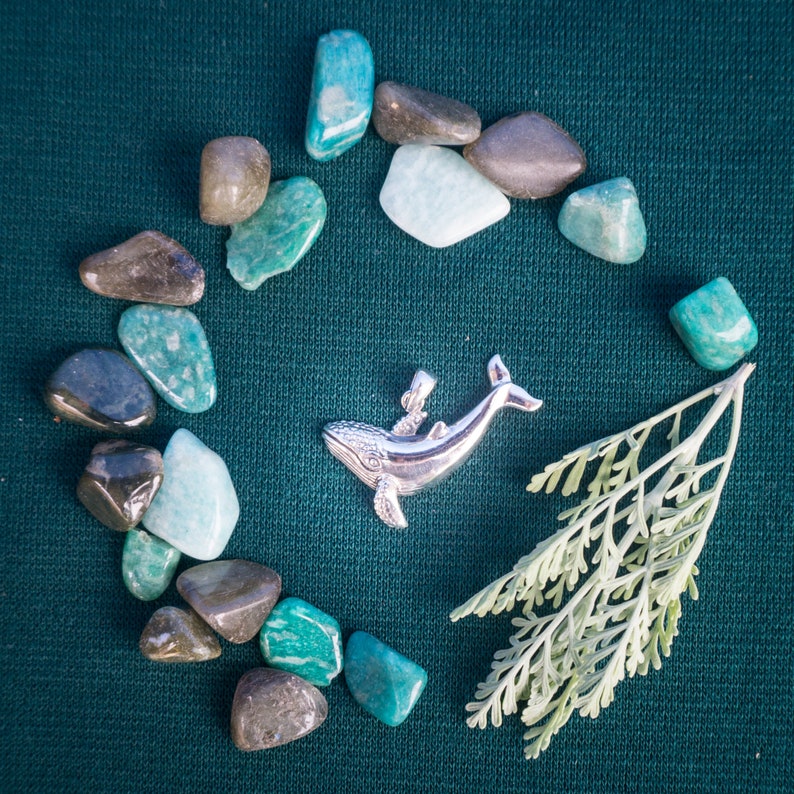 Silver Celtic Whale Pendant