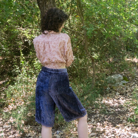 Vintage 70's purple velvet high waisted culottes - image 2