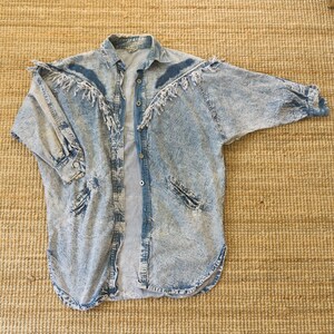 Vintage 80's oversized denim jacket in light acid wash image 7