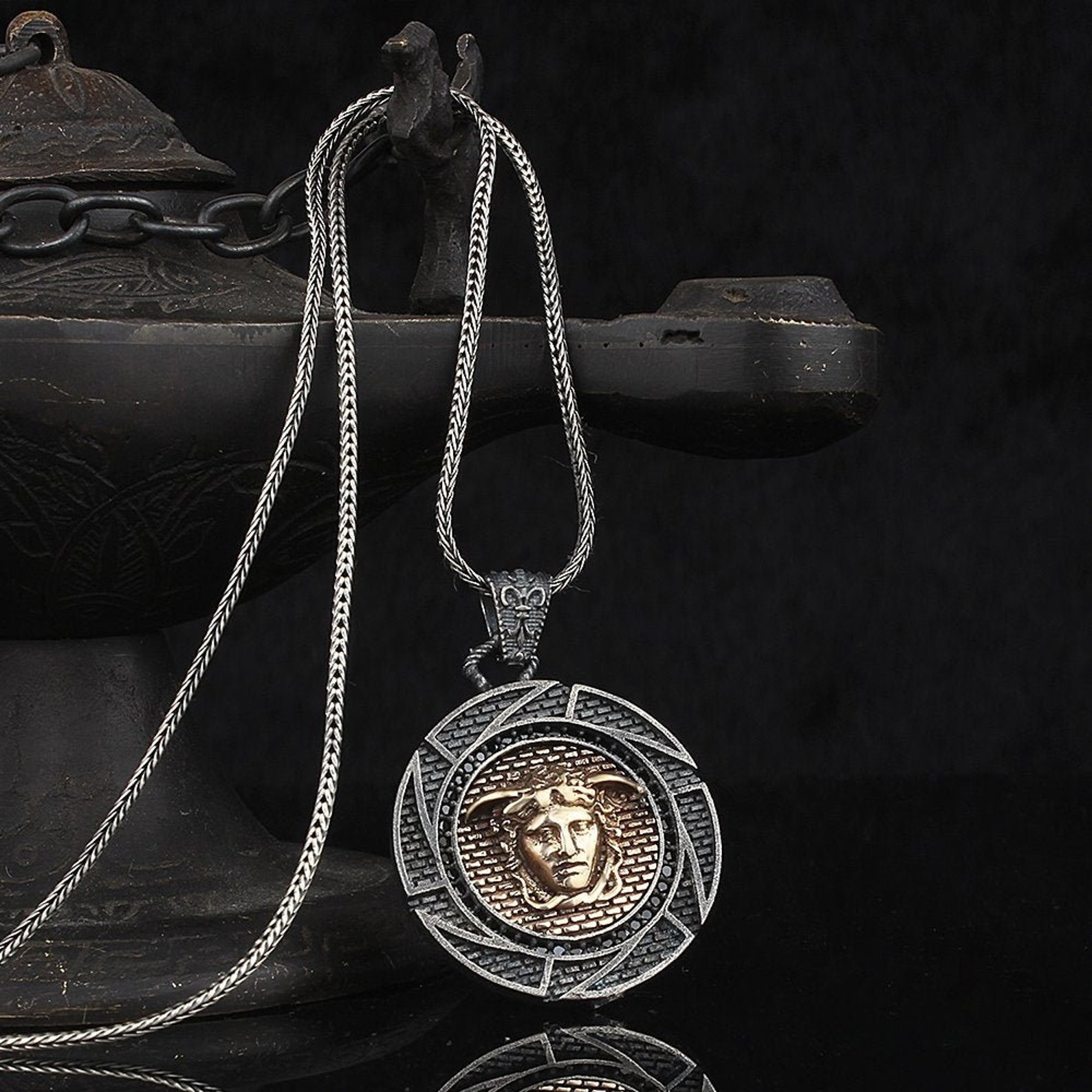 la medusa pendant necklace