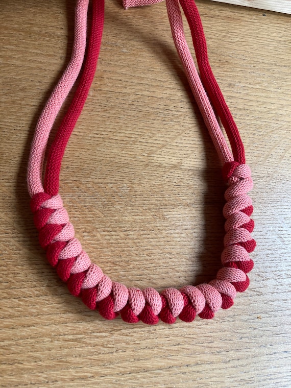 Dual colour knotted rope necklace in red and Peach