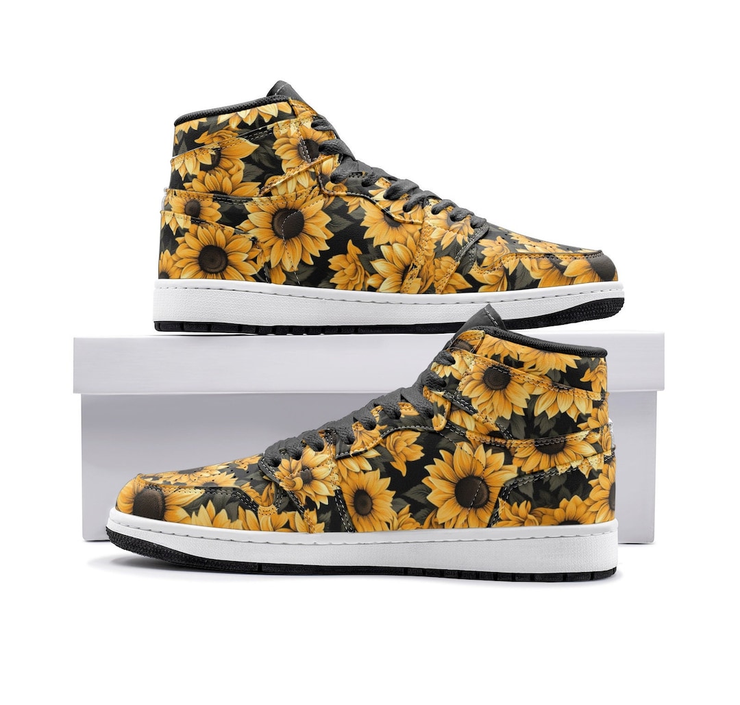 Watercolor Sunflower Men's Sneakers main image 0