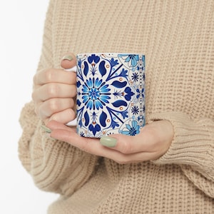 Tasse tunisienne, motifs ethniques berbères amazighs, poterie nord-africaine, beau design bleu et blanc, tasse en céramique 11oz