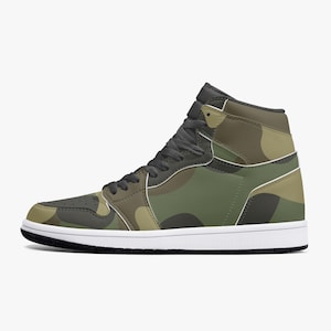 Green And Brown Camouflage Print Women's Sneakers