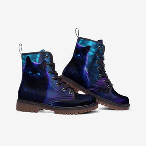 Black Cat-gevechtslaarzen, Mystic Moonlight Dark Forest, lichtgewicht veganistische leren laarzen