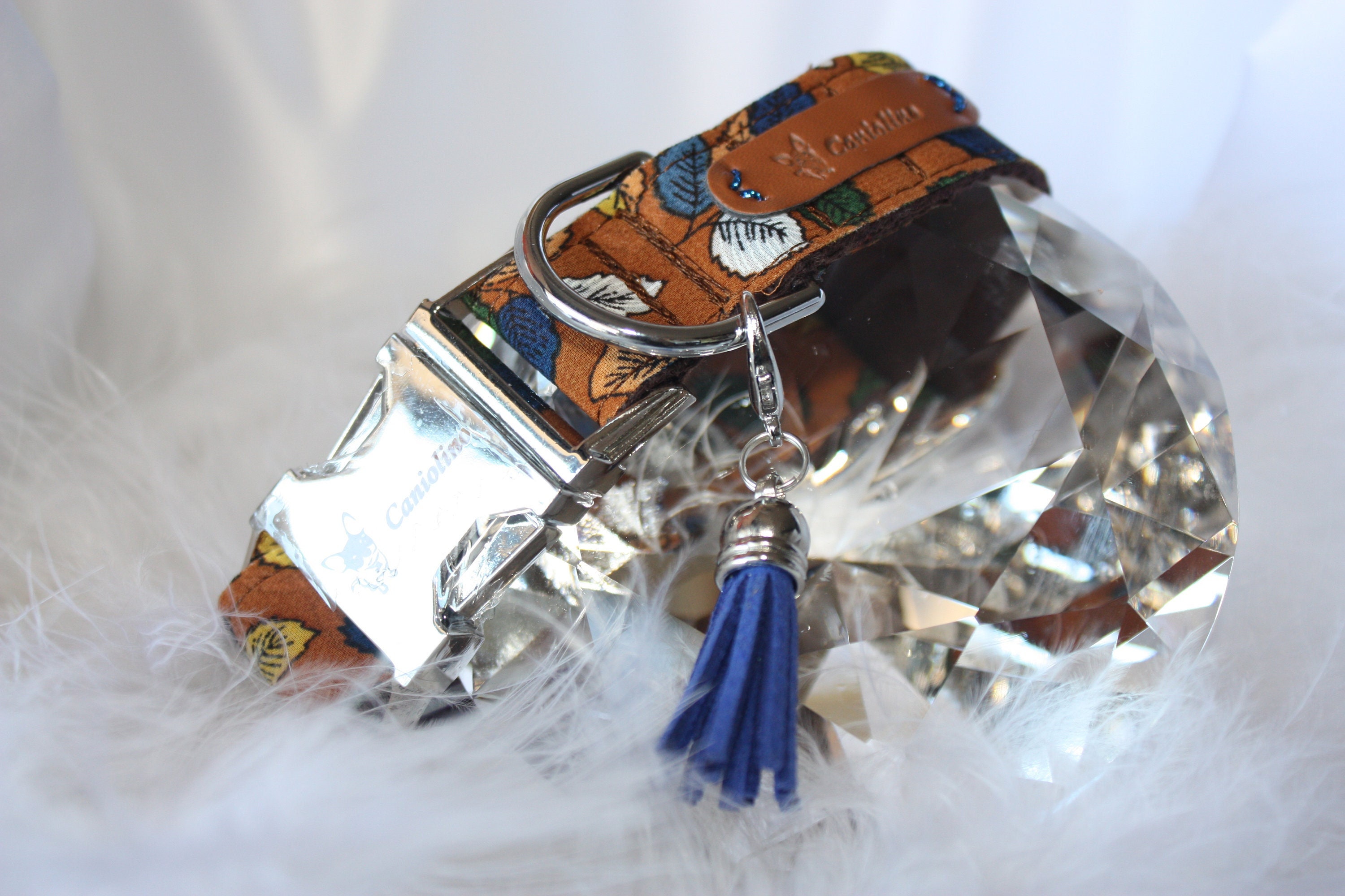 Nouveauté - Collier Pour Chiens Modèle Feuillage