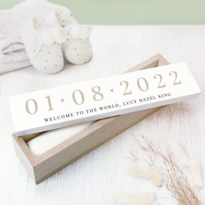 Personalice el titular del certificado de madera blanca para cualquier ocasión, Regalo de recuerdo para un bebé nuevo, Bautizo del recién nacido, Regalo de boda, Regalo de hito
