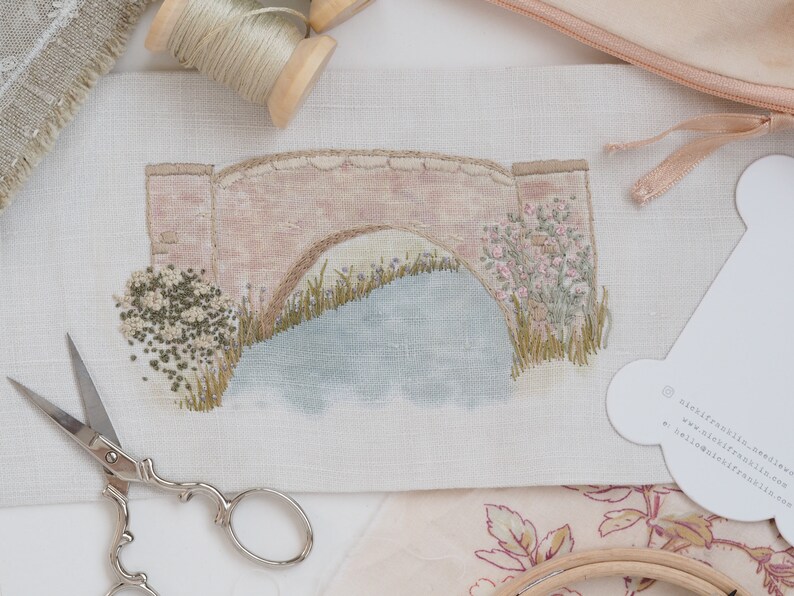 Kit de broderie pont sur l'eau image 1