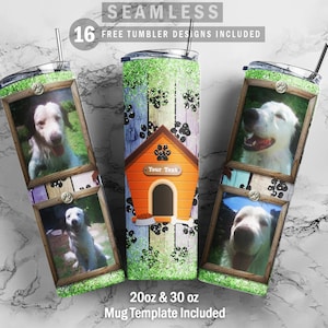 Puede incluir: Un conjunto de tres diseños de vasos de 20 oz o 30 oz con una casa para perros y huellas de patas sobre un fondo de purpurina verde. Los diseños incluyen un perro blanco en un marco de fotos. El texto "Your Text" está en la casa para perros.