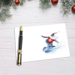 Cartão de Natal em branco para impressão com gnomos. Cartão postal de Natal em aquarela com gnomos.