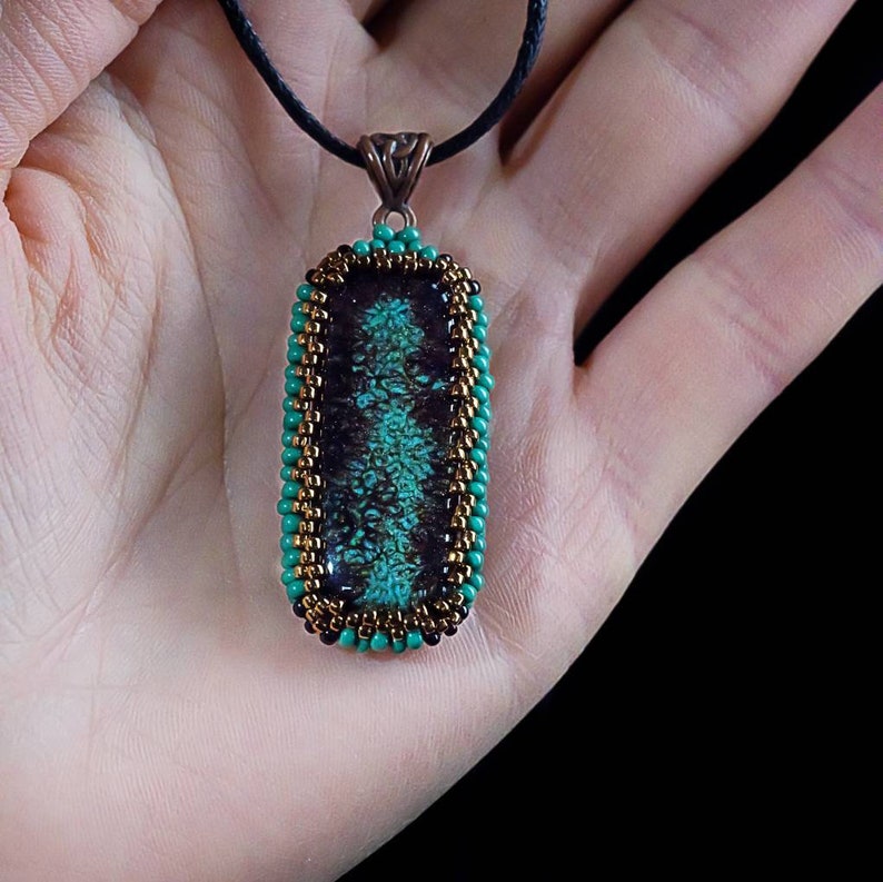 Epoxy Resin Green Pendant Necklace Simple Beaded Necklace Etsy