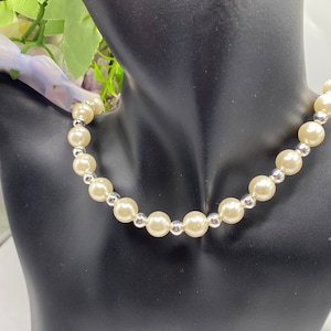 Pearl necklace, Ivory and silver beaded choker, faux Pearl necklace gifts for her, Pearl jewellery, Mother’s Day gifts