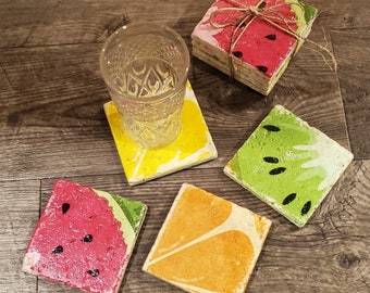 Posavasos de travertino de piedra natural con rodajas de fruta decoupage