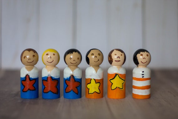 buy wooden peg dolls