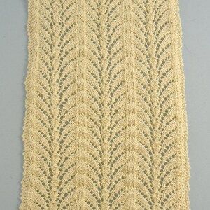 Miniatura de casa de muñecas - Afgano amarillo