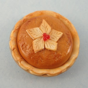 Dollhouse Miniature - Pumpkin Pie With Flower