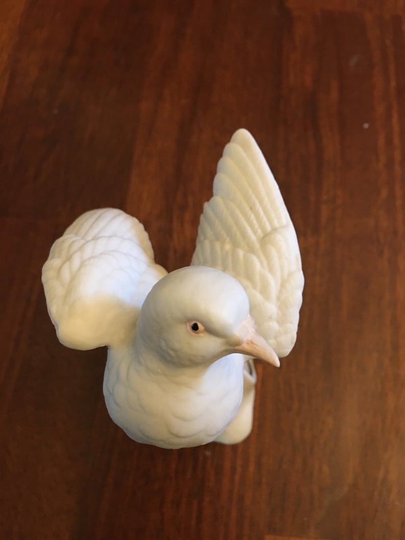 Lefton White dove