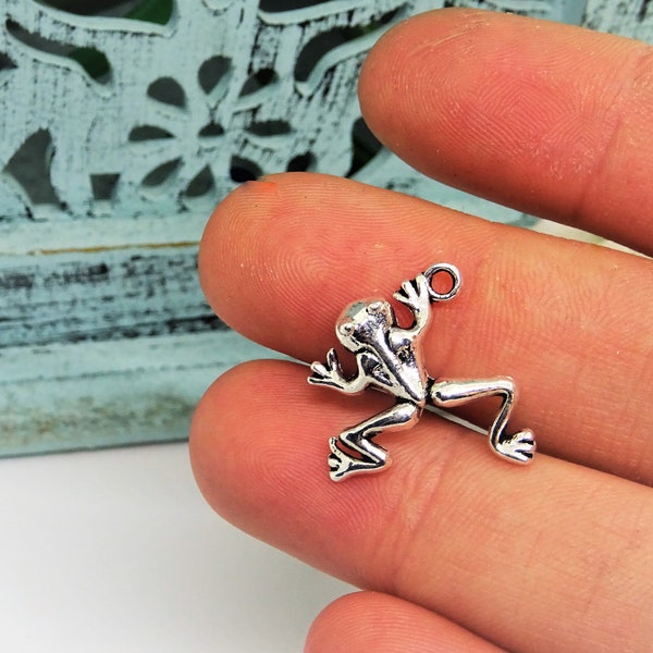 20 Frog Charms, 20 Silver Frog Charms, Animal Charms