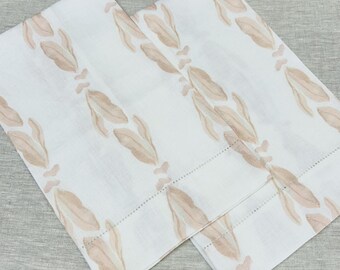 Alexis Walter Cecilia Hemstitched Hand Towel