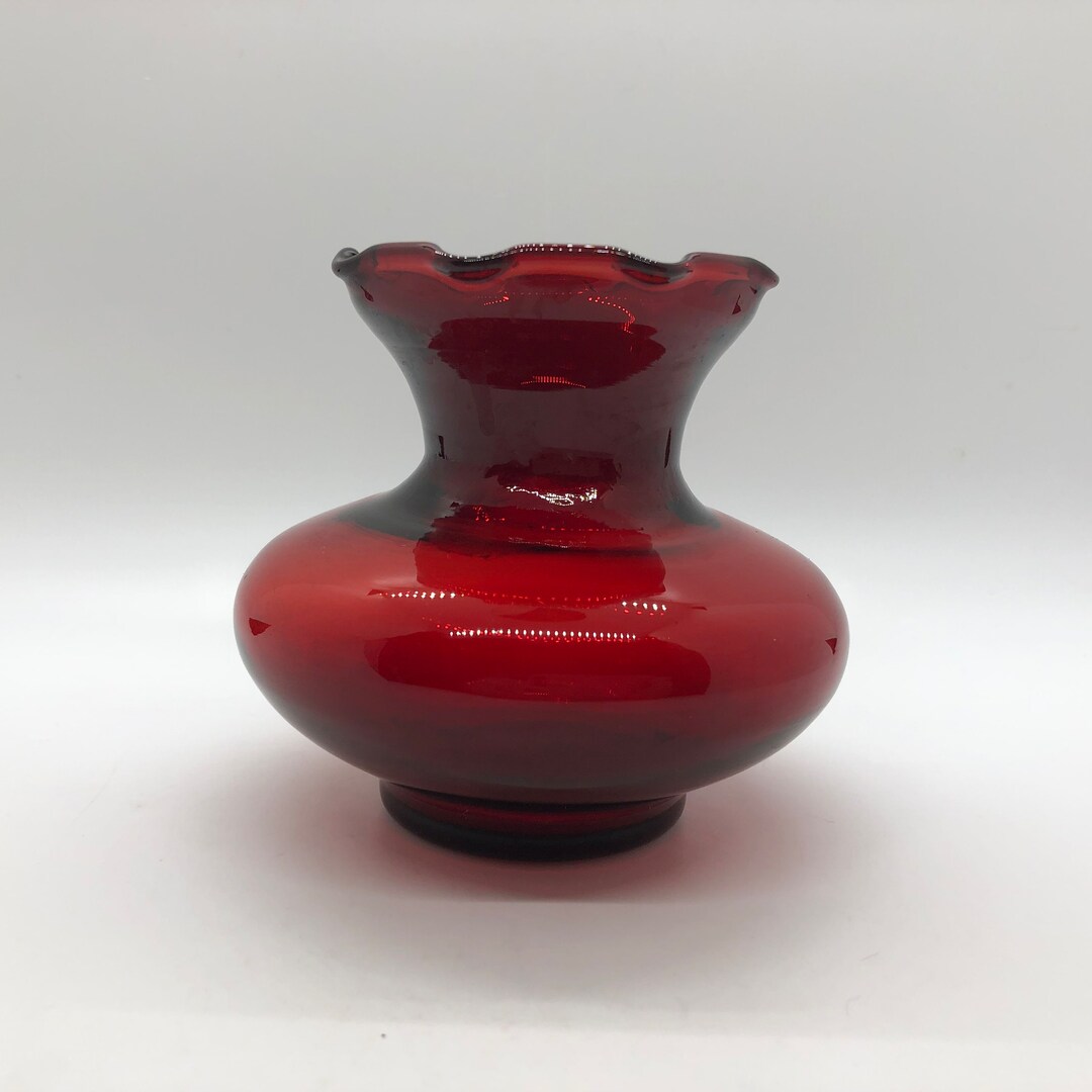 Vintage Small Red Vase With Ruffled Top Etsy