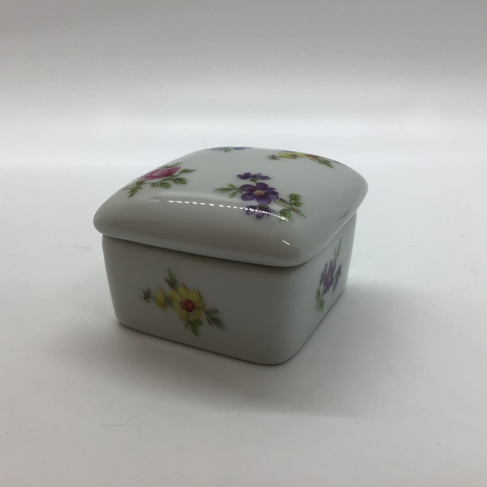 rochard limoges trinket box rochard limoges trinket box