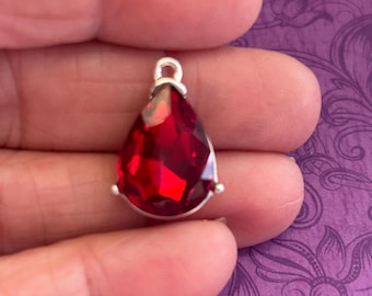 3 Red Tear Drop Charms (3 Charms) July Birthstone Charms, Ruby Charms, Crystal Red Charms