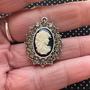 Oval Shaped Cameo Charm