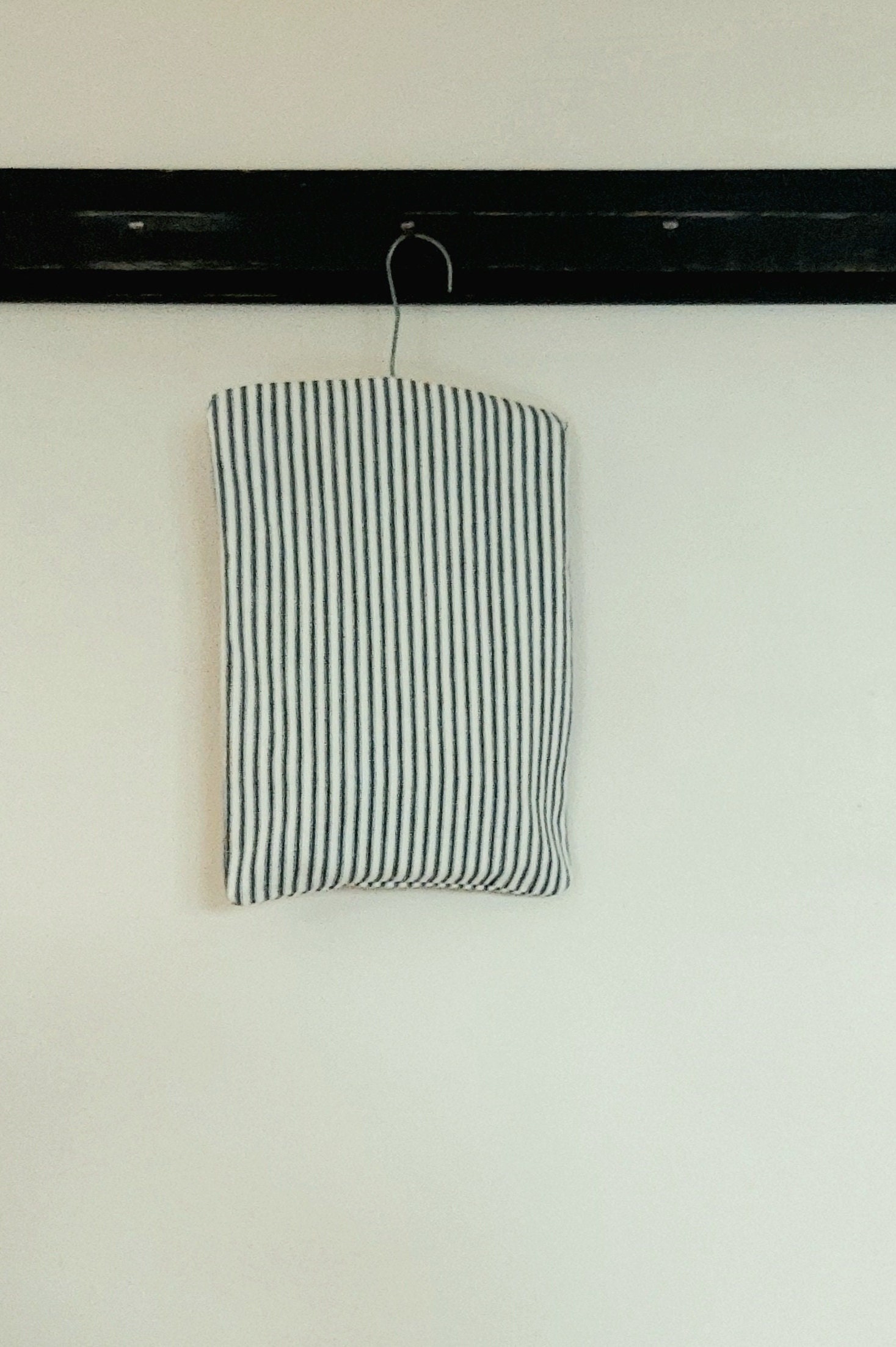 Hand Made Laundry Peg Bag With Wooden Hanger Funky Retro Linen 