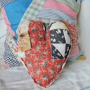 Handmade Vintage Quilt Material 10&quot; x 8&quot; Primitive Heart Pillow with a Rusted Pin and Label
