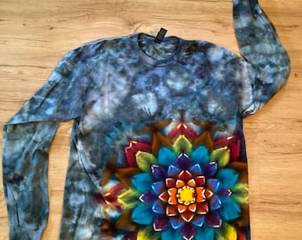 Medium Shirt | Handmade Fractal Shirt | Trippy Tie Dye Tee | Lotus Flower Shirt | Oversized Tee | Psychedelic Shirt | Long Sleeve Yoga Tee