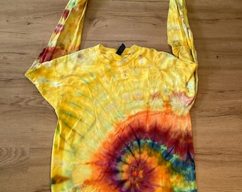 Medium Shirt | Handmade Spiral Shirt | Trippy Tie Dye Tee | Lotus Flower Shirt | Oversized Tee | Psychedelic Shirt | Long Sleeve Yoga Tee