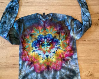 Medium Shirt | Handmade Fractal Shirt | Trippy Tie Dye Tee | Lotus Flower Shirt | Oversized Tee | Psychedelic Shirt | Long Sleeve Yoga Tee