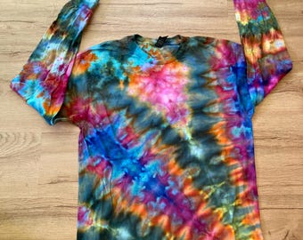 Medium Shirt | Handmade Fractal Shirt | Trippy Tie Dye Tee | Lotus Flower Shirt | Oversized Tee | Psychedelic Shirt | Long Sleeve Yoga Tee