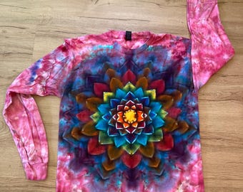 Medium Shirt | Handmade Fractal Shirt | Trippy Tie Dye Tee | Lotus Flower Shirt | Oversized Tee | Psychedelic Shirt | Long Sleeve Yoga Tee
