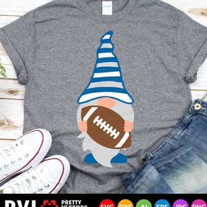 Futebol SVG, Gnomo de Futebol SVG, Gnomo Fofo SVG DXF EPS PNG, Arquivos de Corte de Mãe do Futebol, Design de Camisa Esportiva, Clipart Infantil, Silhueta, Cricut